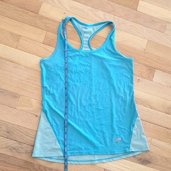 Cute women's tank top.  Size S - Picture 5 of 11